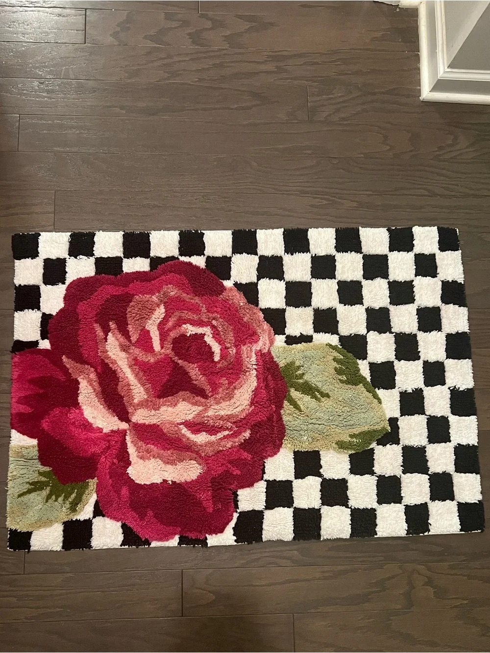 Mackenzie-Childs Rose And Check Bath Rug. Like new Condition!